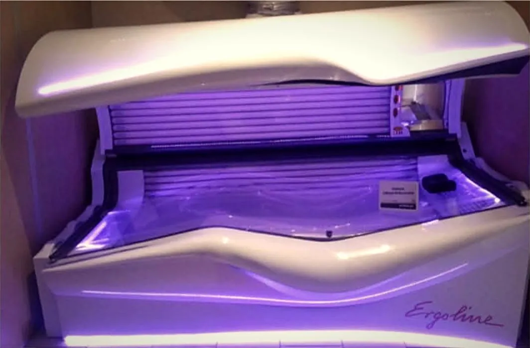 Ergoline lay-down sunbed